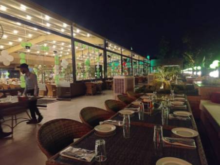 Monal rooftop restaurants in Peshawar